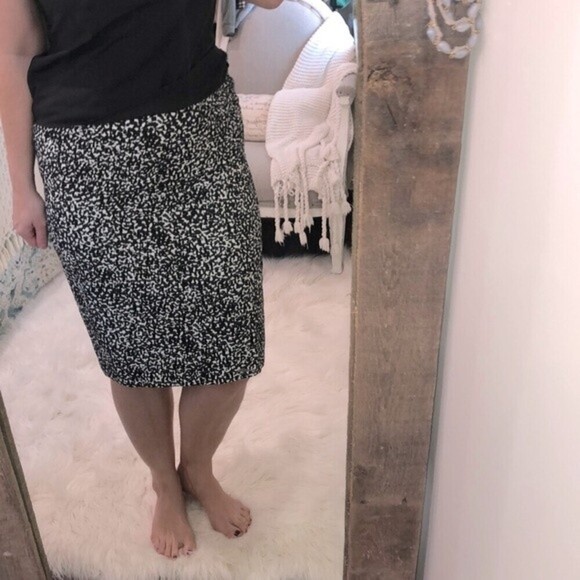 Kasper size 8 black & white pencil skirt;new w/tag - Picture 1 of 5